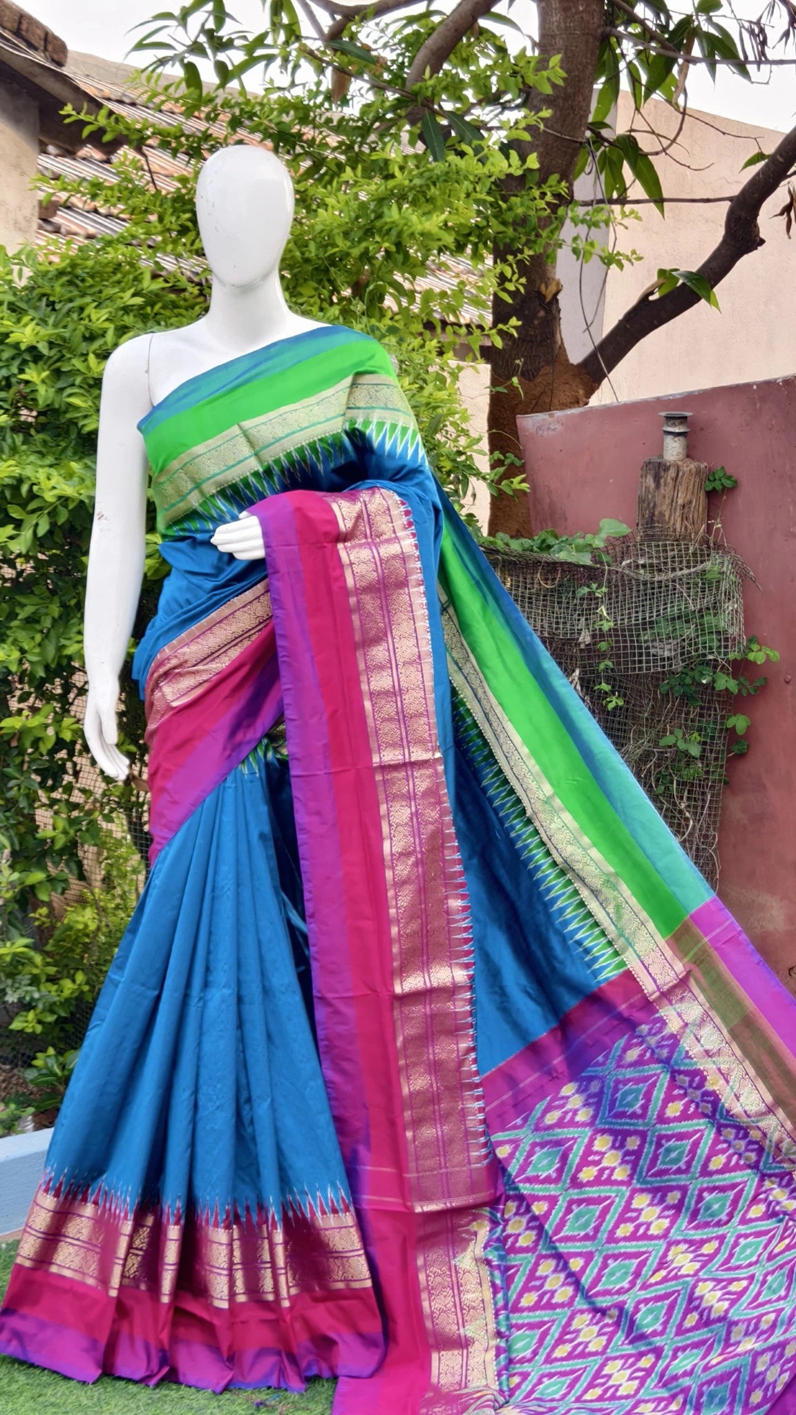 Pochampally ikkat kanchi boarder saree (silk mark certified) - Pochampally Sarees by Shreekari Silks Pochampally ikkat kanchi boarder saree (silk mark certified) - Image 2