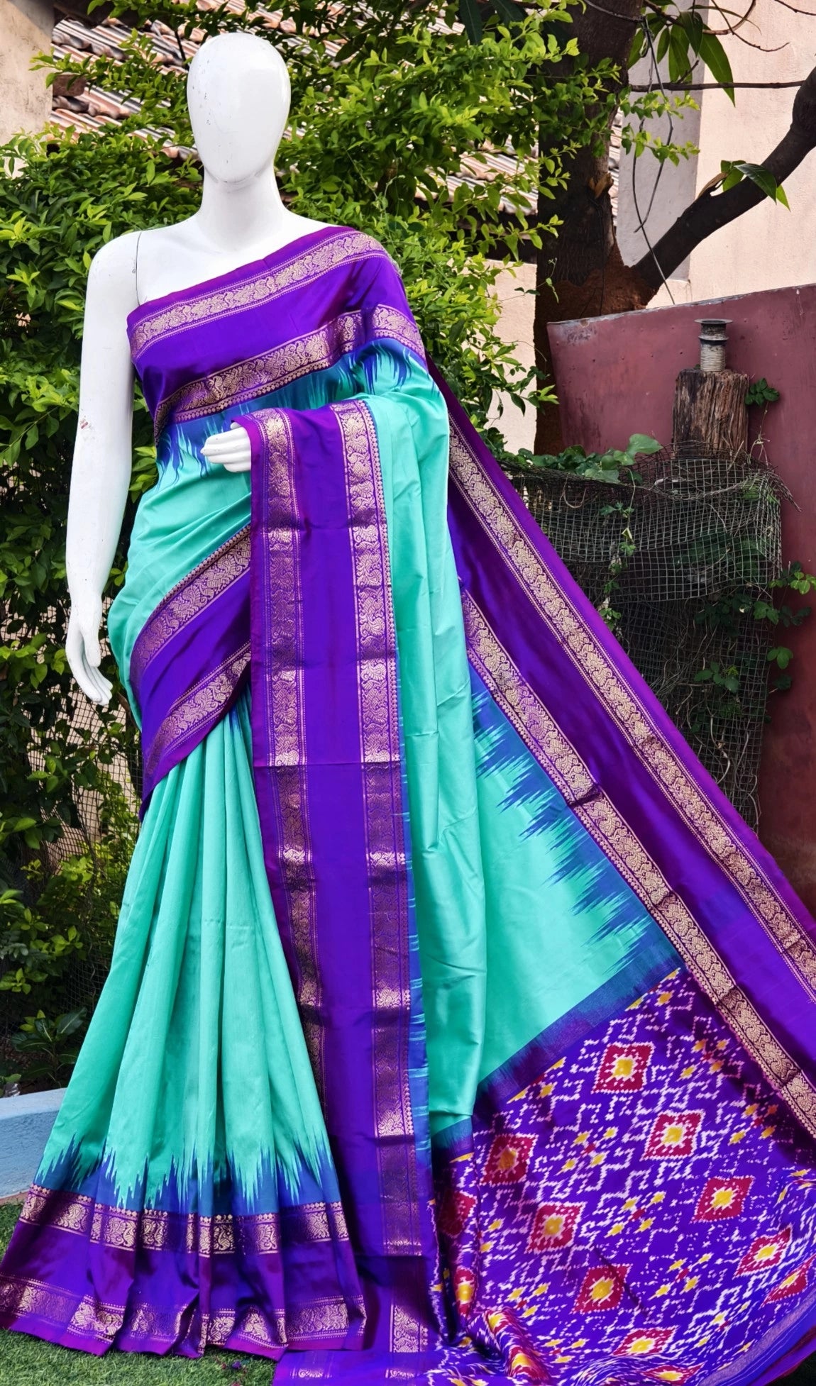 Pochampally ikkat kanchi boarder saree (silk mark certified) - Pochampally Sarees by Shreekari Silks Pochampally ikkat kanchi boarder saree (silk mark certified) - Image 2