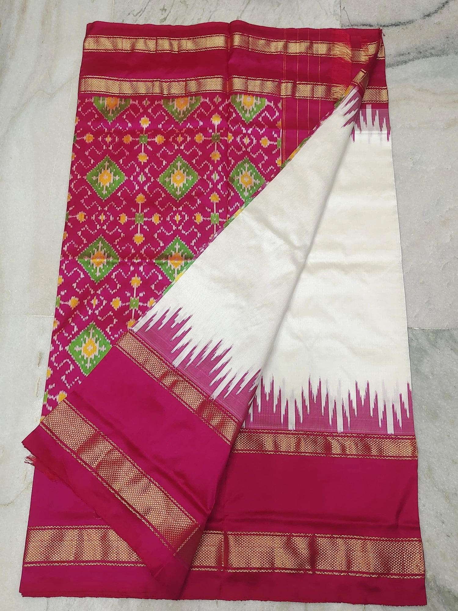 Pochampally ikkat silk saree (silk mark certified) - Pochampally Sarees by Shreekari Silks Pochampally ikkat silk saree (silk mark certified) - Image 5