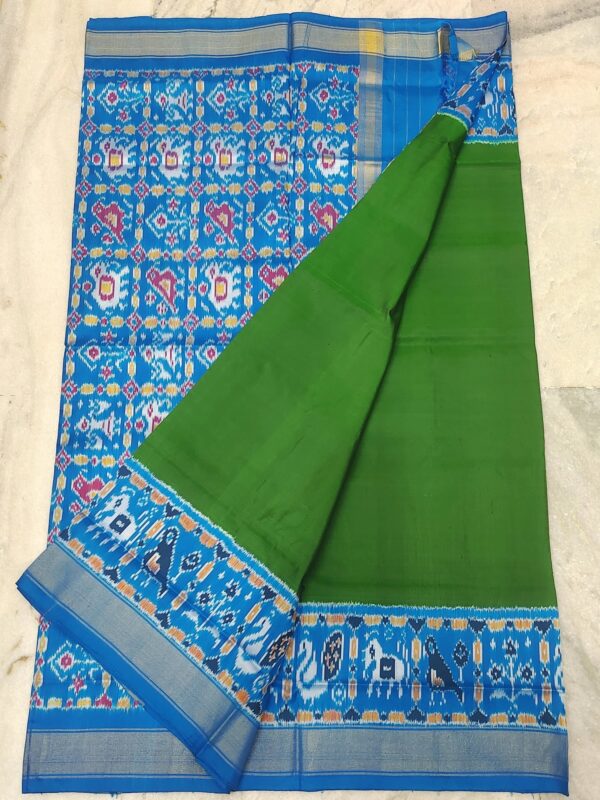 Pochampally ikkat silk saree (silk mark certified)