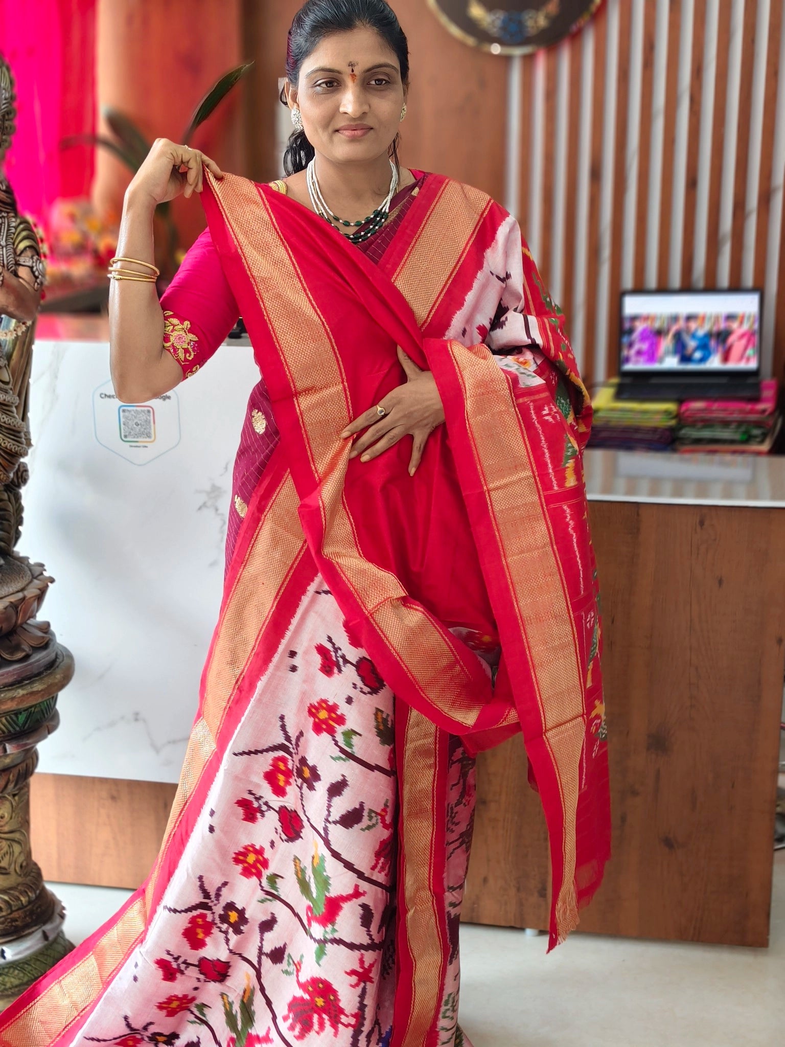 Pochampally pure Madtasu Kadiborder pattu saree - Pochampally Sarees by Shreekari Silks Pochampally pure Madtasu Kadiborder pattu saree - Image 3